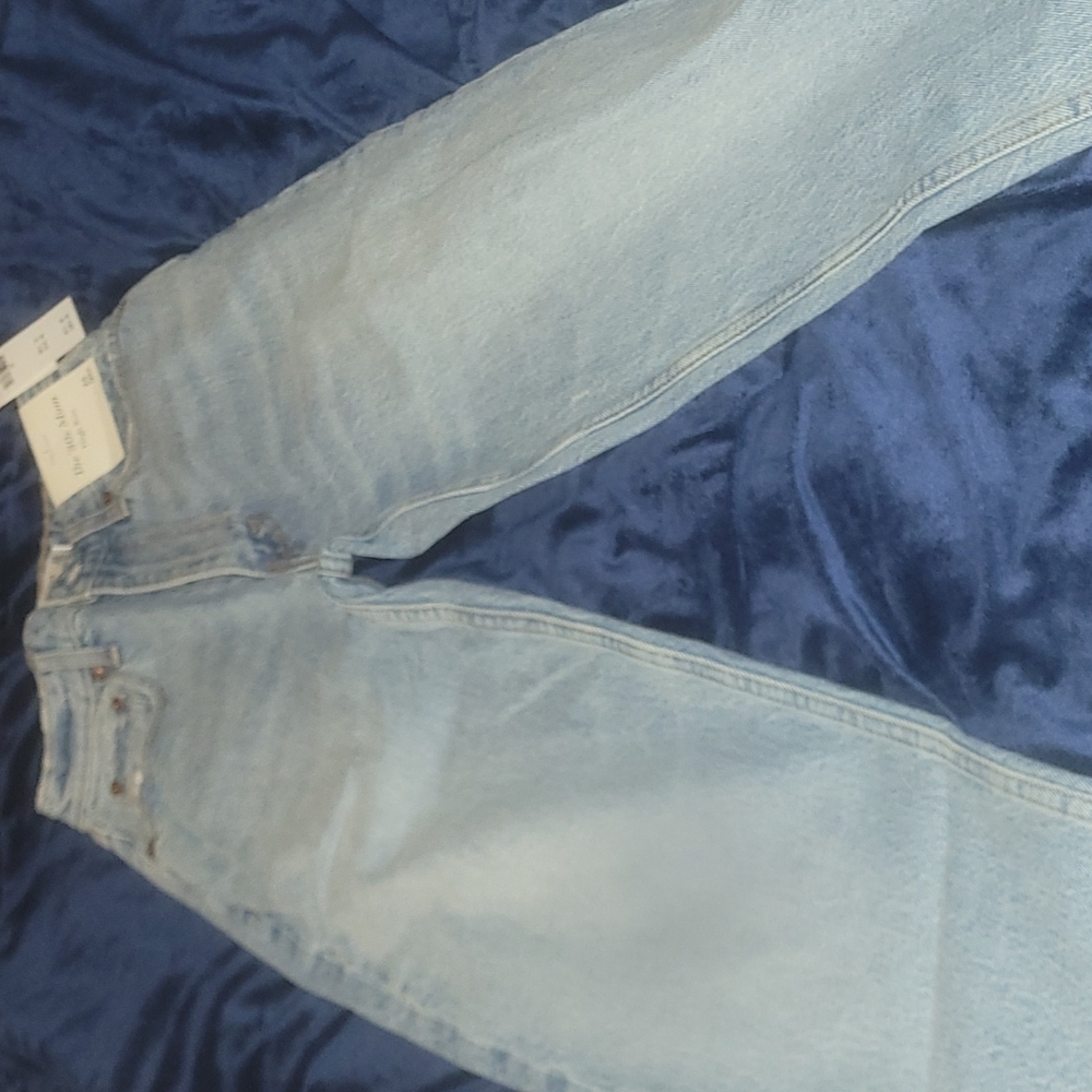 High Rise Mom Jean - Picture 3 of 4